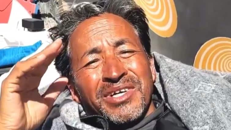 Sonam Wangchuk Who Is On Fast From 20 Days Says Still Not A Word From Government Sonam Wangchuk Fast: 'अब तक सरकार से एक शब्द नहीं बोला गया', लद्दाख में 20 दिन से भूख हड़ताल कर रहे सोनम वांगचुक बोले