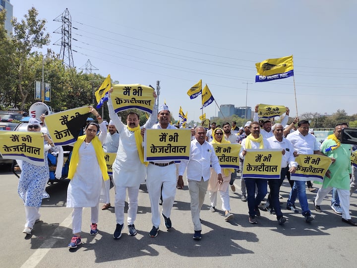 सरकार विपक्ष को देखना नहीं चाहती. लोकतंत्र तभी है, जब विपक्ष है. वह कोई भी राजनीतिक दल हो सकता है. उन्होंने कहा कि गुरुकमल को घेराव का यह भी मकसद है कि गुरुग्राम में भाजपा सरकार ने 9 साल में सिर्फ गुरुकमल बनाया है. समाज में हर व्यक्ति डरा हुआ है। प्रदर्शन करने से भी हिचक रहे हैं. कुरुक्षेत्र में प्रदर्शन करने वाले आम आदमी पार्टी के कार्यकर्ताओं को जिस तरह से मारा गया, वह शर्मनाक है.