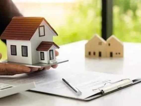 પ્રોજેક્ટની આવકના 70 ટકા કલેક્શન એકાઉન્ટ દ્વારા અલગ ખાતામાં મોકલવામાં આવશે. આ નાણાનો ઉપયોગ માત્ર જમીન અને બાંધકામ ખર્ચમાં જ થઈ શકશે. કલેક્શન એકાઉન્ટમાં મળેલા 30 ટકા પૈસા ટ્રાન્ઝેક્શન એકાઉન્ટમાં રાખવામાં આવશે. આ ખાતામાંના નાણાંનો ઉપયોગ જમીન અને બાંધકામ ખર્ચ સિવાયના ખર્ચ માટે કરવામાં આવશે. બુકિંગ કેન્સલ થવાના કિસ્સામાં અથવા દંડની સ્થિતિમાં આ ખાતામાંથી પૈસા આપવામાં આવશે.