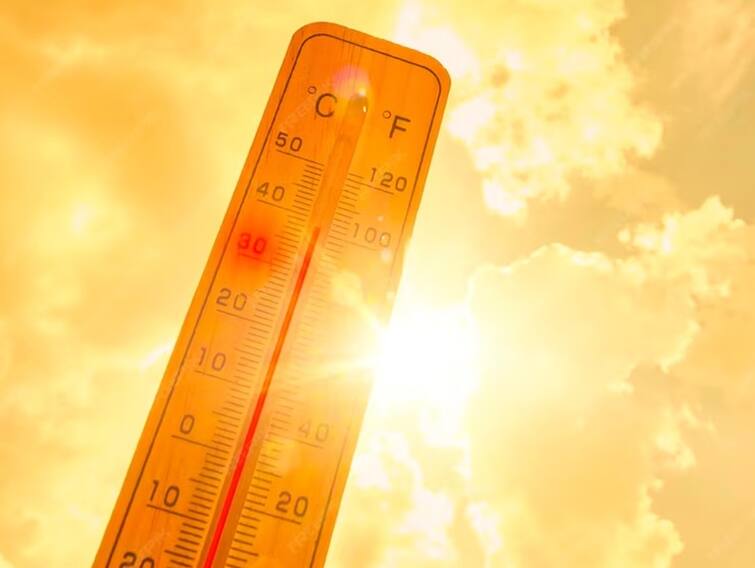 Get ready for scorching heat, Met department predicts mercury to cross 42 degrees આકરી ગરમી માટે થઈ જાવ તૈયાર, પારો 42 ડિગ્રીને પાર જવાની હવામાન વિભાગની આગાહી