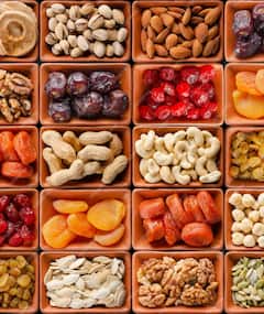 जरूरत से ज्यादा न खाएं ये ड्राई फ्रूट्स, वरना फायदे की जगह होगा नुकसान