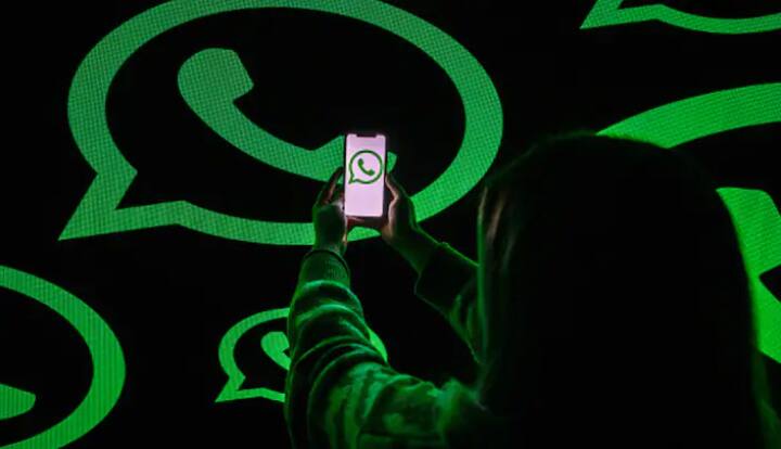 सके अलावा भी वॉट्सऐप एक दूसरे फीचर्स पर काम कर रहा है. इसमें प्राइवेसी फीचर से लेकर मीडिया अपलोड क्वालिटी तक कई फीचर्स शामिल हैं. कंपनी ने मीडिया अपलोड क्वालिटी वाले इस फीचर को एंड्रॉयड यूजर को गूगल प्ले स्टोर पर उपलब्ध करा दिया है.