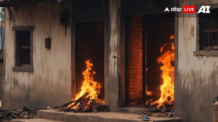 Maharashtra Crime News Man burns his wife and two daughters live in Ahmednagar Maharashtra Crime News: शक के चलते पति ने पार की हैवानियत की हदें, पत्नी और दो नाबालिग बेटियों को जिंदा जलाकर मार डाला