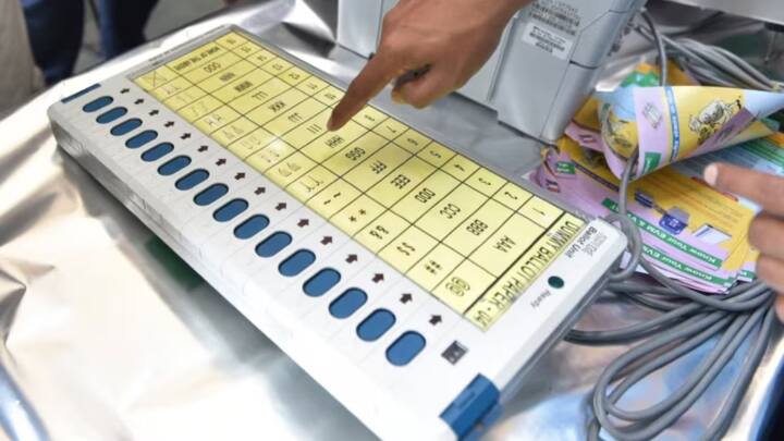 Akola West assembly Constituency by election cancelled Nagpur Bench Order marathi news मोठी बातमी : अकोला पश्चिम विधानसभा पोटनिवडणूक रद्द; नागपूर खंडपीठाचे आदेश