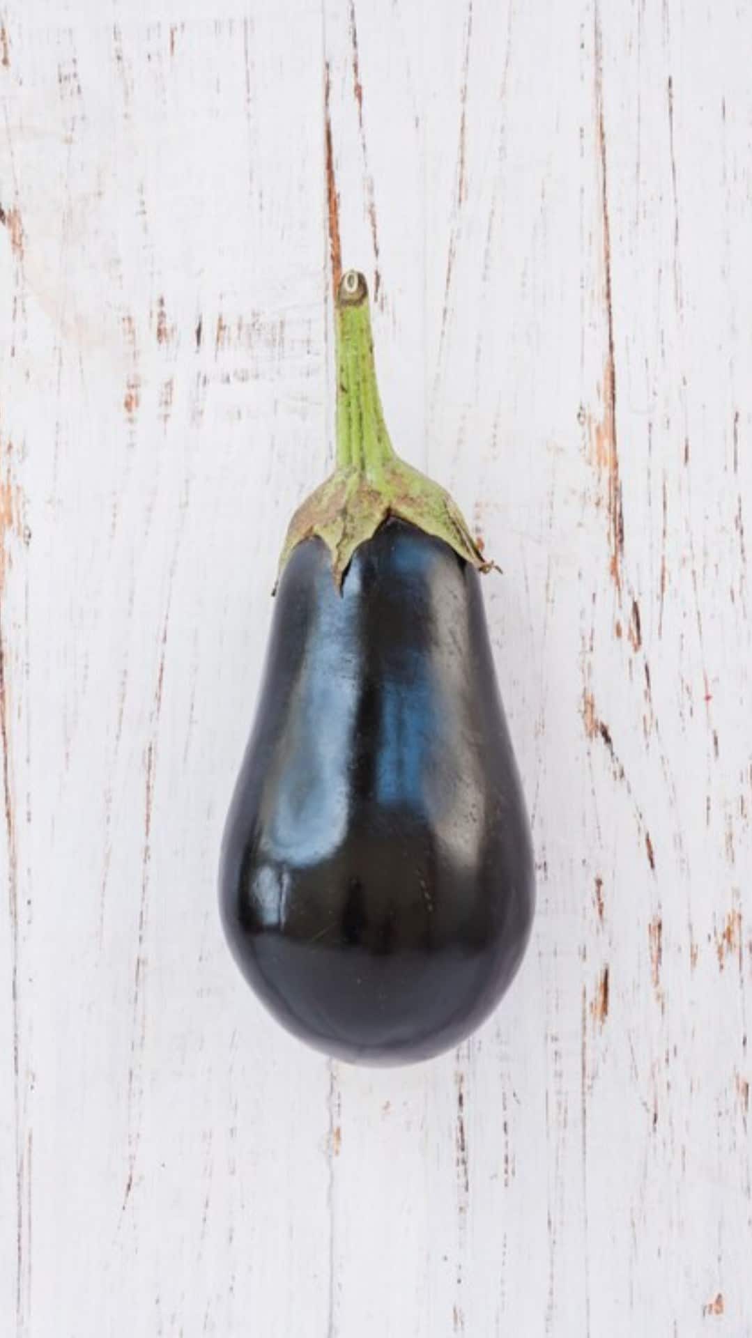 Eggplant: जानिए बैंगन बैंगनी रंग का ही क्यों होता है?