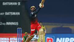 In Pics: क्रिकेटर से कमेंटेटर और फिर फिनिशर, दिनेश कार्तिक ने साबित किया ओल्ड इज़ गोल्ड