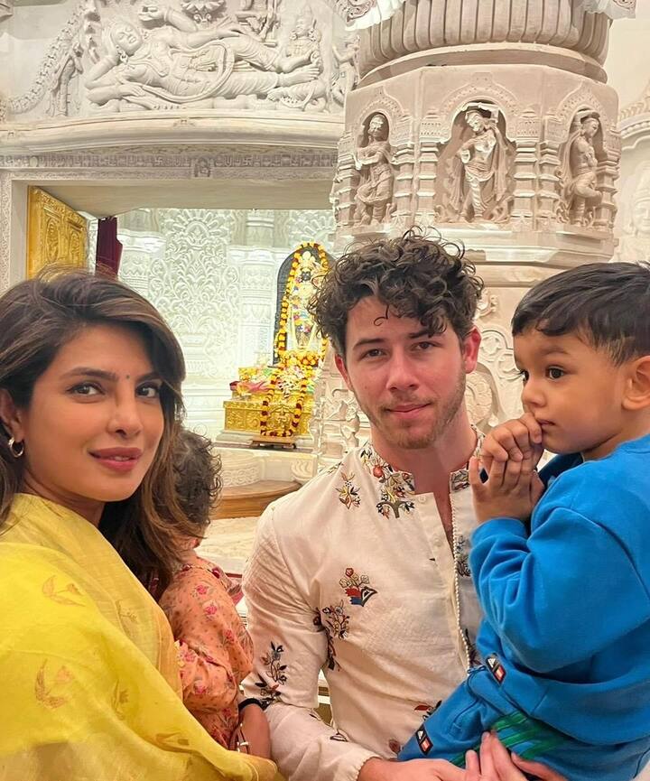 व्हिडीओमध्ये मन्नारा चोप्रा देखील ढोलावर नाचताना दिसत आहे. (pc:priyankachopra/ig)