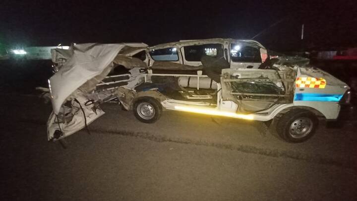 Surendranagar:  Three killed in an accident between an ambulance and a truck on Rajkot highway Surendranagar: ચોટીલા-રાજકોટ હાઈવે પર ટ્રક સાથે ટકરાઇ એમ્બ્યુલન્સ, બે મહિલા સહિત ત્રણના મોત