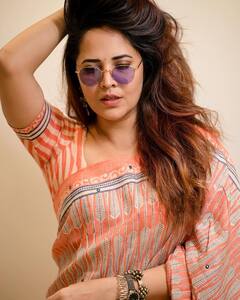 Anasuya Bharadwaj : ఆమె హెయిర్​కి కూడా ఓ క్యారెక్టర్​ ఉందంటున్న అనసూయ.. ఇన్​స్టా పోస్ట్ ఇంట్రెస్టింగ్​గా పెట్టింది