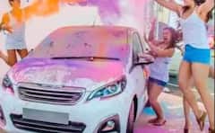 ਹੋਲੀ ਵੇਲੇ ਕਾਰ 'ਤੇ ਲੱਗ ਗਿਆ ਹੈ ਰੰਗ ਤਾਂ ਨਾ ਲਓ ਟੈਂਸ਼ਨ ! ਇੰਝ ਪਲਾਂ 'ਚ ਹੋ ਜਾਵੇਗਾ ਸਾਫ਼