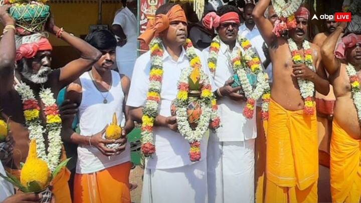 कुमार दंपति के पास खुद के नाम पर रजिस्टर्स कोई वाहन नहीं है. अशोक कुमार के पास 10,100 ग्राम सोना है, जिसकी मौजूदा वैल्यू पांच करोड़ रुपए के आस-पास है. पत्नी के पास 10,600 ग्राम गोल्ड है, जिसकी वैल्यू साढ़े पांच करोड़ रुपए आंकी गई.