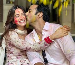 Holi 2024: कियारा आडवाणी से लेकर प्रियंका चोपड़ा तक, होली के रंग में रंगे बॉलीवुड स्टार्स, जमकर की मस्ती