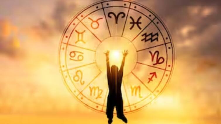 astrology zodiac sign rasi palan for the month of april 2024 April Rasi Palan: கும்ப ராசிக்கு இனி எல்லாம் வெற்றியே! மற்ற ராசிகளுக்கு எப்படி இருக்கும்? ஏப்ரல் மாத பலன்கள் இதோ..