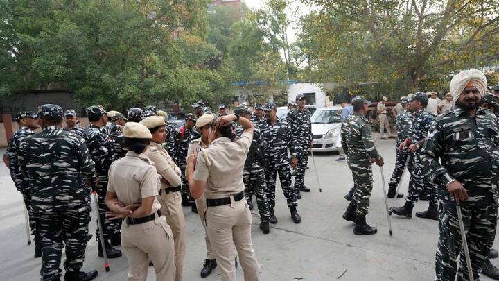 Delhi Police on AAP Protest in Delhi Prime Minister residence security alert Arvind Kejriwal Delhi Excise policy case Kejriwal Arrest: AAP का पीएम आवास का घेराव, दिल्ली पुलिस ने कहा- प्रदर्शन की अनुमति नहीं