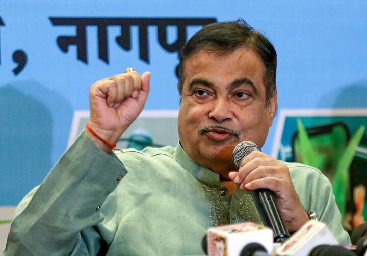 बता दें कि नितिन गडकरी को बीजेपी ने नागपुर सीट से फिर उम्मीदवार बनाया है. उन्होंने कहा कि जनता हमारे काम को लेकर पॉजिटिव है और इसी आधार पर हम पूरे देश में चुनाव जीतेंगे. (फाइल फोटो)