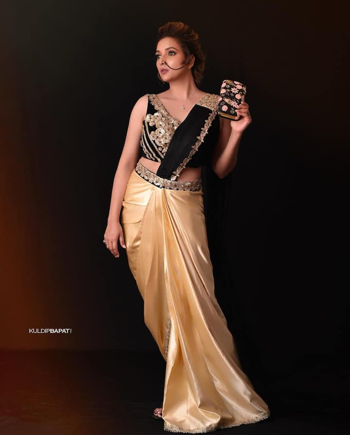 अभिनेत्री रूपाली भोसले ही आपल्या मोहक अदाकारीसाठी आणि आकर्षक अभिनयासाठी (Rupali Bhosale Photos) ओळखली जाते. (photo:rupalibhosle/ig)