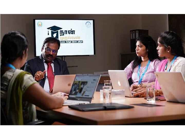 Higher education career guidance for TN 12th students: Coaching classes from April 3 under Naan mudhalvan Higher Education: பிளஸ் 2 மாணவர்களுக்கு உயர்கல்வி வழிகாட்டல்: ஏப்.3 முதல் பயிற்சி வகுப்புகள்