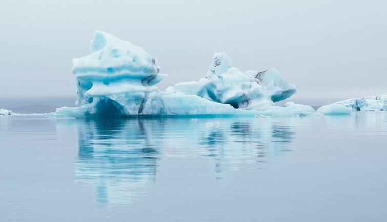 Why are China and America fighting over the melting ice in Greenland, do we need to worry about this? abpp ગ્રીનલેન્ડમાં પીગળતા બરફ પર ચીન અને અમેરિકા શા માટે લડી રહ્યા છે, શું આપણે આ વિશે ચિંતા કરવાની જરૂર છે?