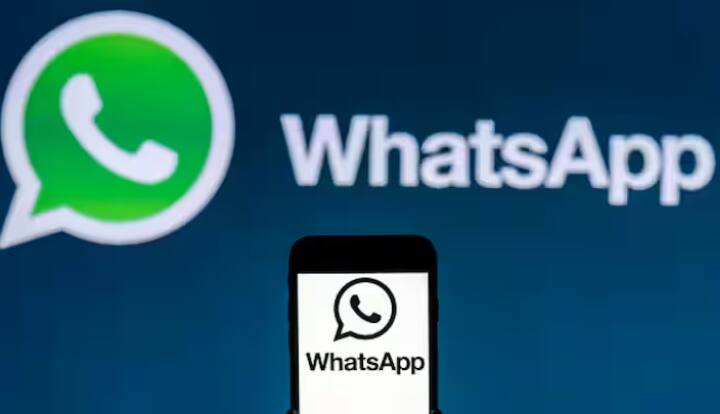 इस रिपोर्ट में जानकारी दी गई कि अब वॉट्सऐप यूजर्स कॉन्टैक्स को भी अपनी स्टोरी या स्टेटस पर एड कर सकेंगे. उदाहरण के तौर पर अगर आप किसी के साथ स्टेटस लगा रहे हैं तो उस शख्स को भी अपने स्टेटस पर टैग कर सकते हैं.