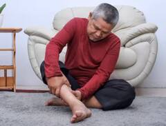 Pain in legs: ਪੈਰਾਂ 'ਚ ਰਹਿੰਦਾ ਅਜਿਹਾ ਦਰਦ, ਤਾਂ ਭੁੱਲ ਕੇ ਵੀ ਨਾ ਕਰੋ ਨਜ਼ਰਅੰਦਾਜ਼, ਹੋ ਸਕਦਾ ਗੰਭੀਰ ਬਿਮਾਰੀ ਦਾ ਲੱਛਣ