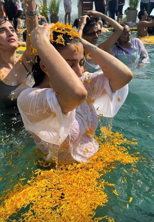 ਵਰਕਫਰੰਟ ਦੀ ਗੱਲ ਕਰਿਏ ਤਾਂ ਜੈਸਮੀਨ ਦਾ ਹਾਲ ਹੀ ਵਿੱਚ ਗੀਤ ਟੋਲਾ ਰਿਲੀਜ਼ ਹੋਇਆ ਹੈ। ਇਸ ਤੋਂ ਇਲਾਵਾ ਗਾਇਕਾ ਨੇ ਫਿਲਮ ਜੱਟ ਨੂੰ ਚੁੜੇਲ ਟੱਕਰੀ ਵਿੱਚ ਵੀ ਗੀਤ nabbe nabbe 90-90 ਗਾਇਆ ਹੈ।
