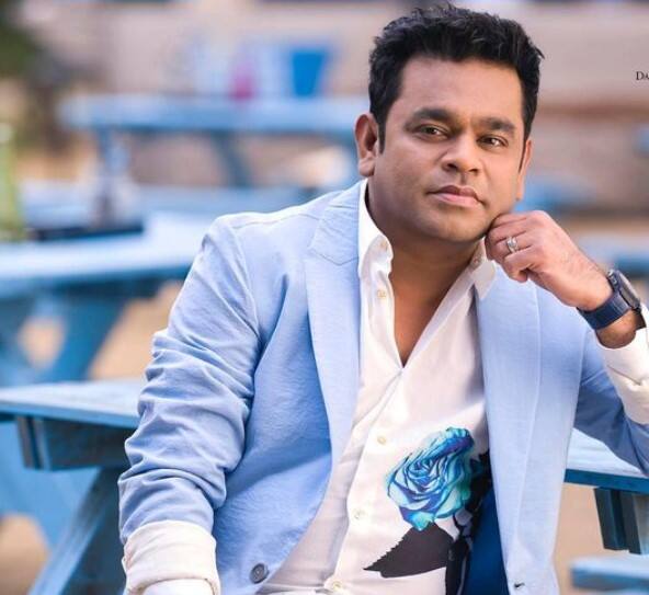 पिता के जाने के बाद एआर रहमान पर पूरे घर की जिम्मेदारी आ गई थी. उनके पिता मलायम इंडस्ट्री में म्यूजिक कंपोज किया करते थे. वहीं एआर रहमान 4 साल की उम्र से ही कईं वाद्य यंत्र बजाना सीखना शुरू कर दिया. ऐसे में पिता के निधन के बाद उन्होंने 11 साल की उम्र से अपने परिवार के लिए काम करना शुरू कर दिया और वे प्रोफेशनली पियानो बजाने लगे. फिर वे फुल टाइम म्यूजिशियन बन गए.