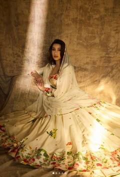 Nora Fatehi: ਬੋਲਡਨੈੱਸ ਛੱਡ ਸਿੰਪਲ ਲੁੱਕ 'ਚ ਨਜ਼ਰ ਆਈ ਨੋਰਾ ਫਤੇਹੀ, ਪ੍ਰਸ਼ੰਸਕਾਂ ਨੇ ਕਿਹਾ-ਅਸੰਭਵ!