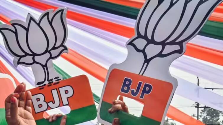Uttarakhand 2024 Opinion Poll BJP be able to score hat-trick of victory Jan Ki Baat Survey Jan Ki Baat Survey: उत्तराखंड में बीजेपी लगा पाएंगी जीत की हैट्रिक? चुनाव से पहले आए सर्वे में दावा