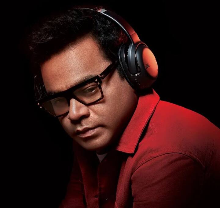 एआर रहमान को अब पहचान भी मिलने लगी थी और देखते ही देखते उन्हें फिल्मों में काम मिलने लगा. इसी दौरान उन्हें मणिरत्नम की ‘रोजा’ में काम मिला और रहमान को इस फिल्म में उनके म्यूजिक के लिए नेशनल अवॉर्ड भी हासिल हुआ. फिर क्या था तमाम मुश्किलों से गुजरने के बाद एआर रहमान इंडस्ट्री में सुरों को बेताज बादशाह बन गए. आज उनके गाने और म्यूजिक को अपनी फिल्मों में लेने के लिए तमाम बड़े प्रोड्यूसर और डायरेक्टर्स लाइन लगाए रहते हैं.