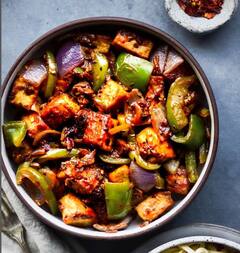 Chilli Tofu Recipe : சிக்கனின் சுவையை மிஞ்சும் சில்லி டோஃபு ரெசிபி!