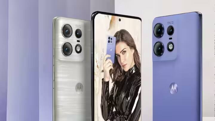 આ લિસ્ટમાં પહેલું નામ Moto Edge 50 Pro છે, જેમાં 6.7 ઇંચની ડિસ્પ્લે સાથે તમને 1.5K રિઝૉલ્યૂશન સાથે OLED ડિસ્પ્લે આપવામાં આવશે. આ ફોન 3જી એપ્રિલે લૉન્ચ થશે. આ ફોનમાં 50MP બેક કેમેરા સેટઅપ અને 32MP ફ્રન્ટ કેમેરા હોઈ શકે છે.