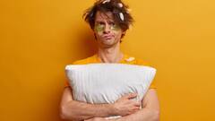 Insomnia: देर रात तक जागने की है बीमारी? तो शुरू कर दें ये योग...आएगी सुकून भरी नींद