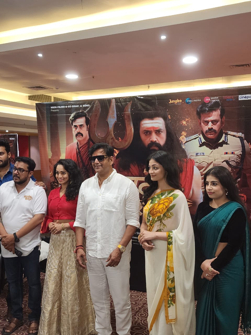 गोरखपुर में हुआ रवि किशन की फिल्म ‘महादेव का गोरखपुर’ का ग्रैंड प्रीमियर, अमेरिका-मॉरीशस समेत पैन इंडिया में होगी रिलीज