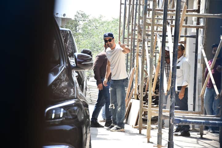 Before Rishi Kapoor’s passing in 2020, he too had visited the site.