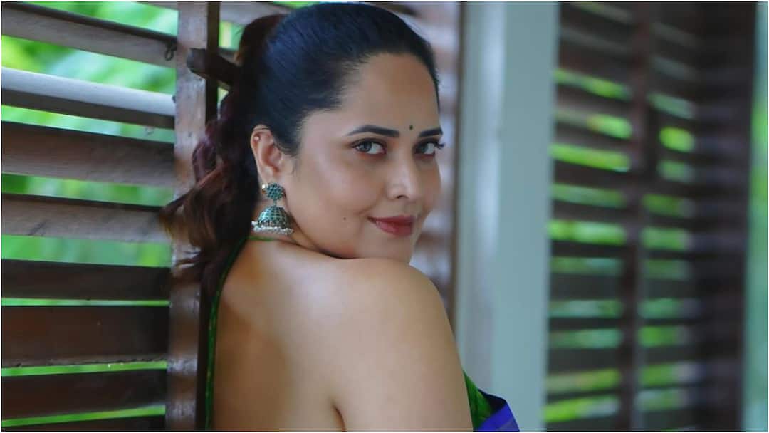 Anasuya Bharadwaj: చాలాసార్లు చచ్చిపోవాలి అనిపించింది, నా సపోర్ట్ ఆ నాయకుడికే - అనసూయ Anasuya Bharadwaj talks about supporting Janasena and why she quit Jabardasth Anasuya Bharadwaj: చాలాసార్లు చచ్చిపోవాలి అనిపించింది, నా సపోర్ట్ ఆ నాయకుడికే - అనసూయ