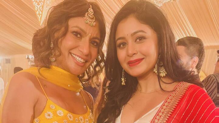 গত ৩ বছর ধরে বলিউডের এই হাইপ্রোফাইল পার্টিতে আমন্ত্রণ পান তিনি। এবারেও বলিউডের অন্যান্য নামিদামি তারকার সঙ্গে সেখানে হাজির ছিলেন ঋতাভরী চক্রবর্তীও।