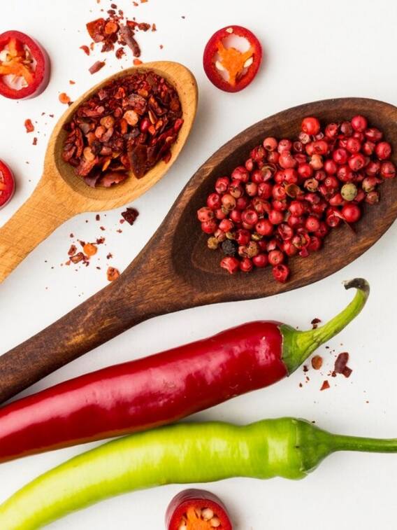 लाल-हरी या काली, कौन-सी मिर्च सेहत के लिए अच्छी?