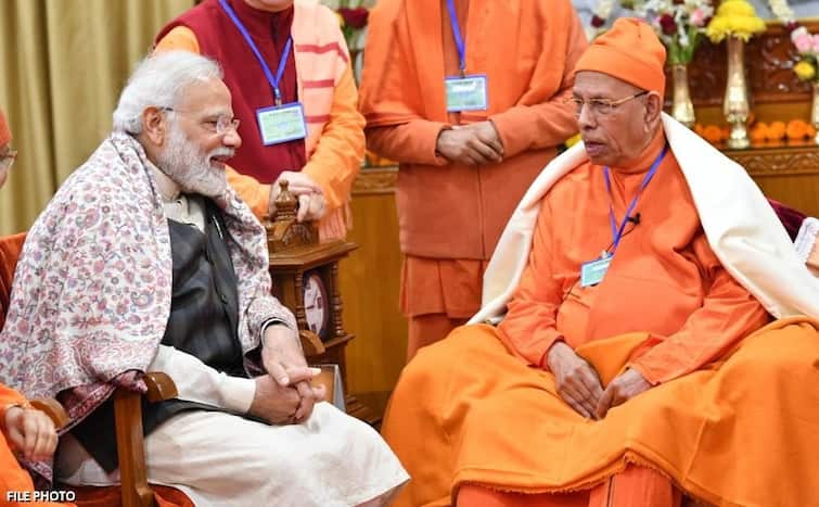 President of Ramakrishna Mission, Swami Smaranananda Maharaj is no more, PM Modi said- 'There was a close relationship for years' રામકૃષ્ણ મિશનના પ્રમુખ સ્વામી સ્મરણાનંદ મહારાજનું નિધન, PM મોદીએ કહ્યું- 'અમારી વચ્ચે વર્ષોથી ગાઢ સંબંધ હતો'
