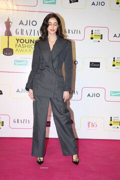 Ananya Panday: अनन्याने दिसली बॉसी लूकमध्ये; पाहा  तिचा नवीन अवतार!