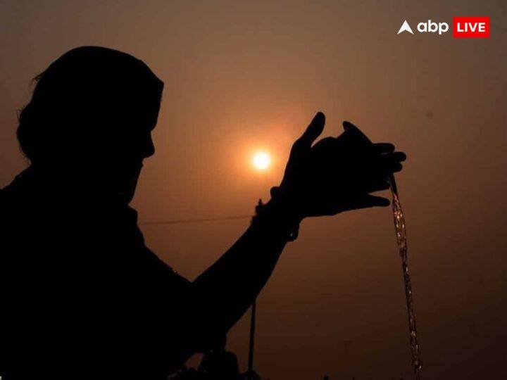 मार्च के साथ-साथ अप्रैल महीने की शुरूआत भी आप इस शुभ रवि योग के साथ कर सकते है. इस दिन किए गए काम आपको सफलता दिलाएंगे. इस योग के दौरान सूर्य पूजा अवश्य करें. अगर आप किसी भी काम को करने की मनोकामना रखते हैं तो इस योग में कर सकते हैं.