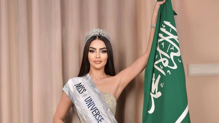তিনি লেখেন, 'এই হলেন সৌদি আরব থেকে মিস ইউনিভার্স প্রতিযোগিতার প্রথম প্রতিযোগী।' এই প্রথম সেই দেশ মিস ইউনিভার্সে অংশ নেবে, খবর 'দ্য খালীজ টাইমস' ও 'এবিসি নিউজ' সূত্রে। ছবি: ইনস্টাগ্রাম