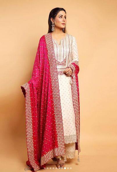 ਸੂਟ 'ਚ ਹਿਨਾ ਖਾਨ ਦੀ ਸਾਦਗੀ ਦੇਖ ਦੀਵਾਨੇ ਹੋਏ ਫੈਨਜ਼