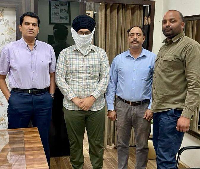 Punjab vigilance arrest mal patwari with bribe Punjab news: ਜ਼ਮੀਨ ਦੀ ਨਿਸ਼ਾਨਦੇਹੀ ਬਦਲੇ ਰਿਸ਼ਵਤ ਲੈਣ ਵਾਲਾ ਮਾਲ ਪਟਵਾਰੀ ਵਿਜੀਲੈਂਸ ਨੇ ਕੀਤਾ ਕਾਬੂ