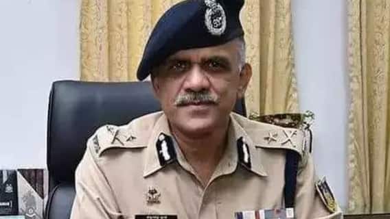 IPS Sadanand Basant: NIA के DG बने IPS सदानंद वसंत, पीयूष आनंद को NDRF की कमान IPS Sadanand Basant: NIA के DG बने IPS सदानंद वसंत, पीयूष आनंद को NDRF की कमान