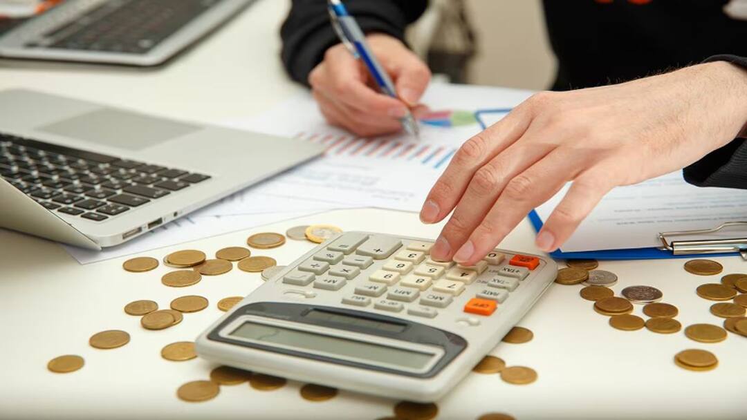 Tax Deduction: 80C விடுங்க, ஹெல்த் இன்சூரன்ஸ் போட்டிருந்தா ரூ.75,000 வரை வரி விலக்கு..! கூடுதல் விவரங்கள் உள்ளே