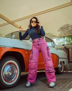 Nora Fatehi : दिलबर गर्ल नोरा फतेहीचा क्लासी लूक; पाहा फोटो!