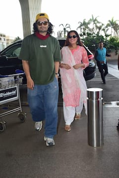 Soon To Be Parents Ali Fazal And Richa Chadha Spotted At Mumbai Airport - See Pics