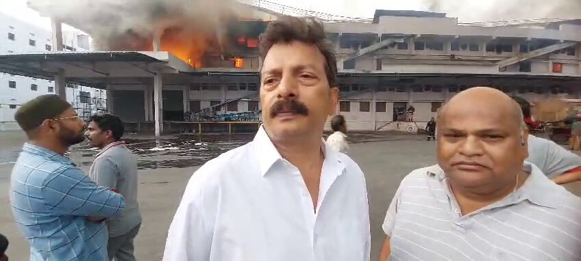 Hyderabad Fire Accident: హైదరాబాద్‌లోని బిస్కెట్ ఫ్యాక్టరీలో అగ్ని ప్రమాదం- షార్ట్‌సర్క్యూట్ అంటున్న యజమాని