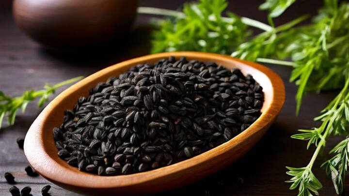 Black Cumin: கருஞ்சீரகம் மூலிகையில் உள்ள நன்மைகள் பற்றி காணலாம்.