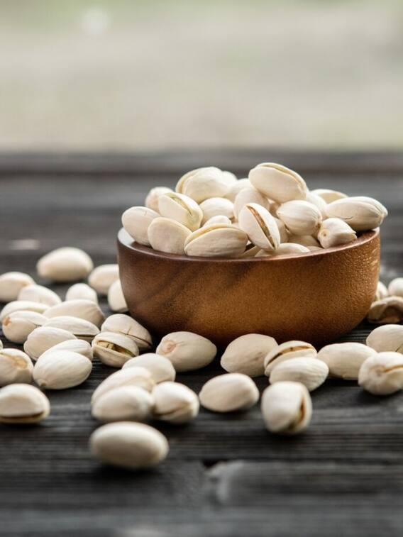 किन लोगों को कभी नहीं खाना चाहिए पिस्ता?